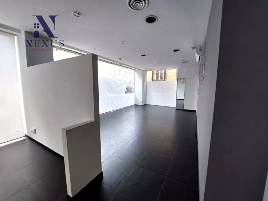 Immagine 5 di Negozio in vendita  in Via U. De' Pili 32 a Fano