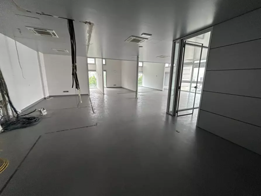 Immagine 3 di Ufficio in vendita  a Castelfranco Veneto