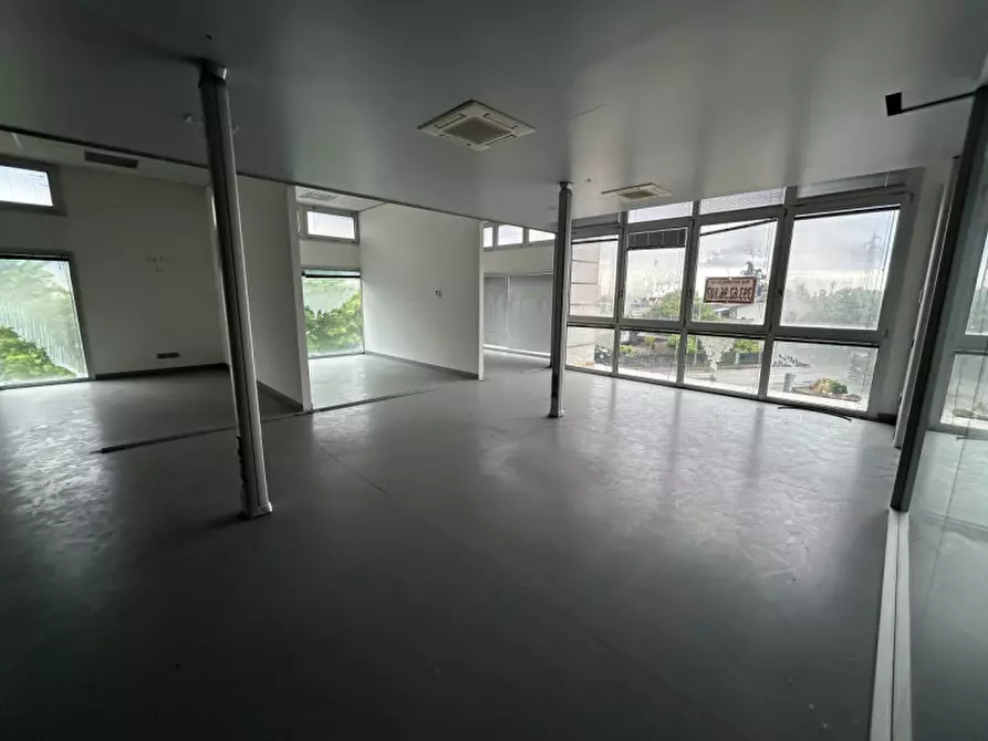 Immagine 5 di Ufficio in vendita  a Castelfranco Veneto