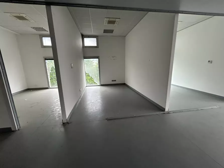 Immagine 7 di Ufficio in vendita  a Castelfranco Veneto