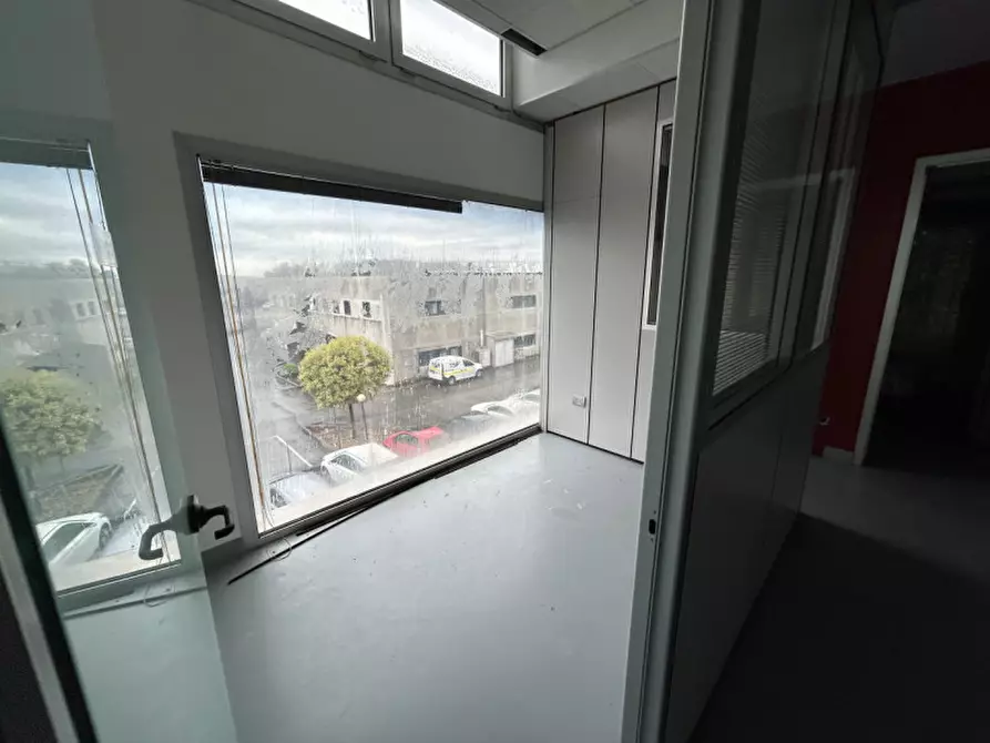 Immagine 15 di Ufficio in vendita  a Castelfranco Veneto