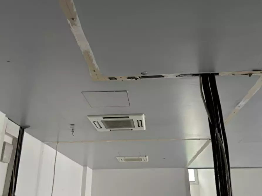 Immagine 21 di Ufficio in vendita  a Castelfranco Veneto