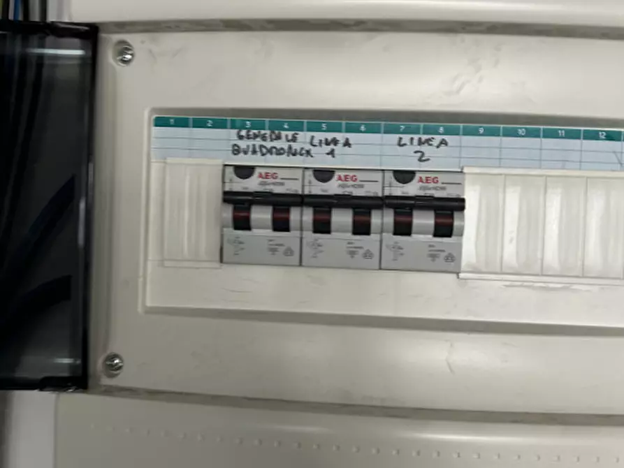 Immagine 24 di Ufficio in vendita  a Castelfranco Veneto