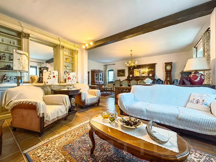 Immagine 6 di Villa in vendita  in via alzate 90 a Oleggio