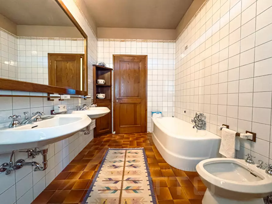 Immagine 17 di Villa in vendita  in via alzate 90 a Oleggio