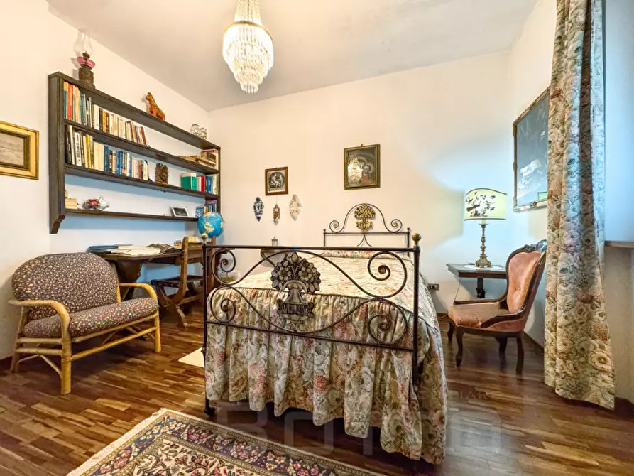 Immagine 21 di Villa in vendita  in via alzate 90 a Oleggio