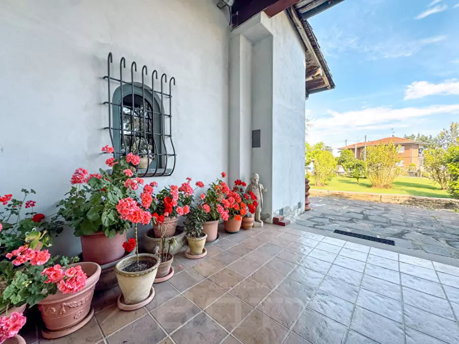 Immagine 26 di Villa in vendita  in via alzate 90 a Oleggio