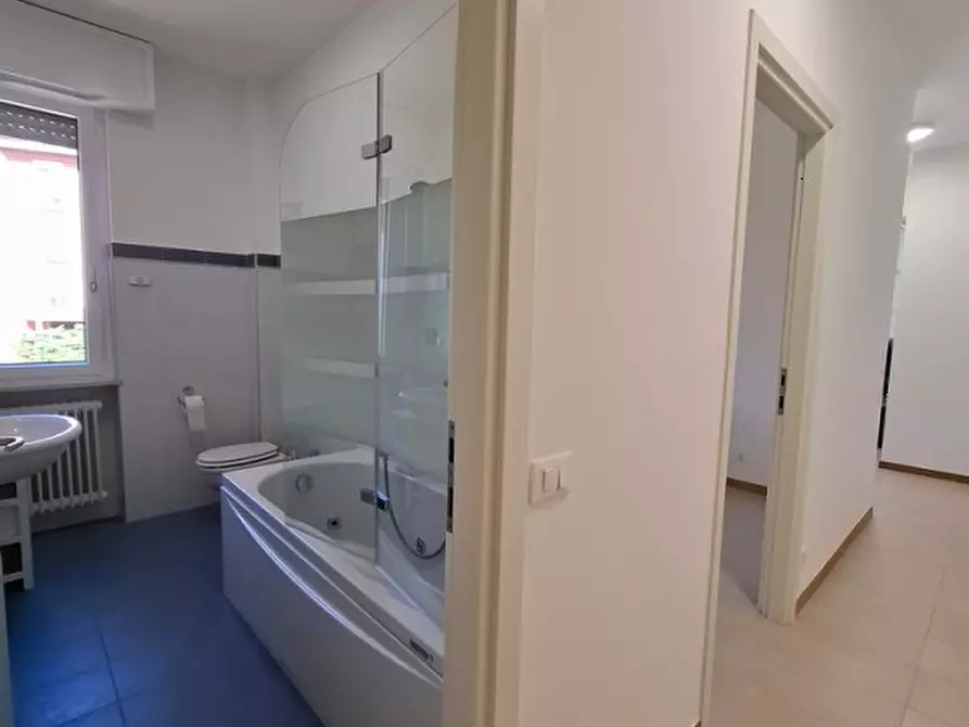 Immagine 31 di Appartamento in vendita  in Via Aleardi a Desenzano Del Garda