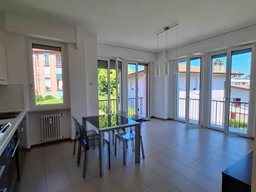 Immagine 35 di Appartamento in vendita  in Via Aleardi a Desenzano Del Garda