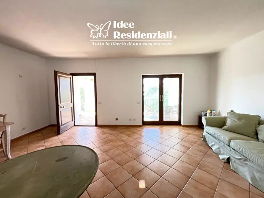 Immagine 7 di Appartamento in vendita  a Arzachena