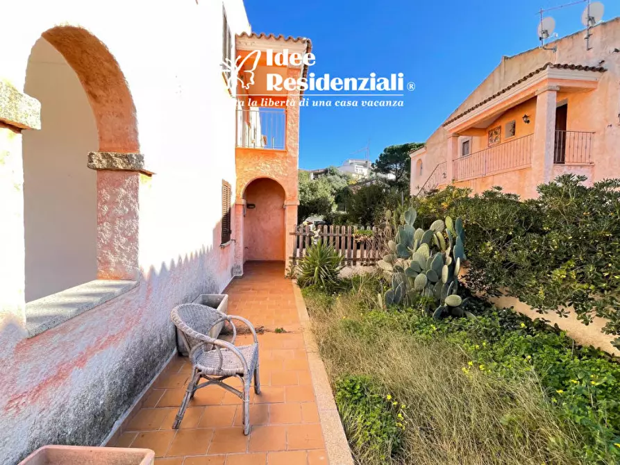 Immagine 21 di Appartamento in vendita  a Arzachena