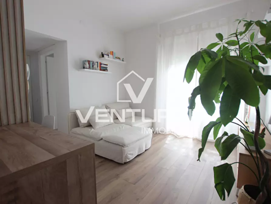 Immagine 2 di Appartamento in vendita  in Via Sulbiate, 33 a Roma