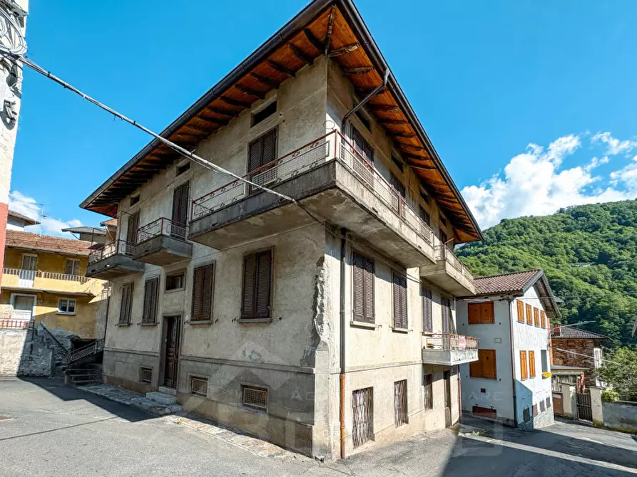 Immagine 1 di Casa indipendente in vendita  in Via Sant'anna 2 a Valstrona