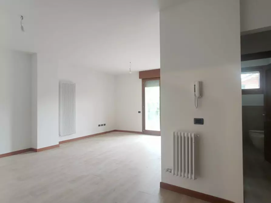 Immagine 2 di Appartamento in vendita  in Via Luigi Configliachi a Abano Terme