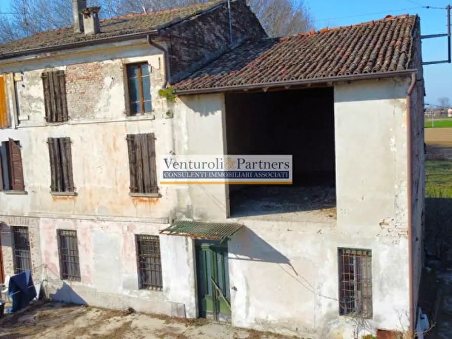 Immagine 3 di Rustico / casale in vendita  in Via Castelgoffredo a Castel Goffredo