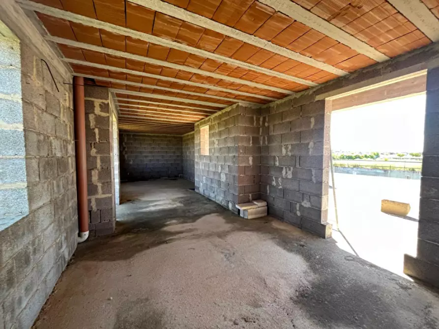 Immagine 23 di Villa in vendita  in Via Provinciale Gallipoli a Parabita