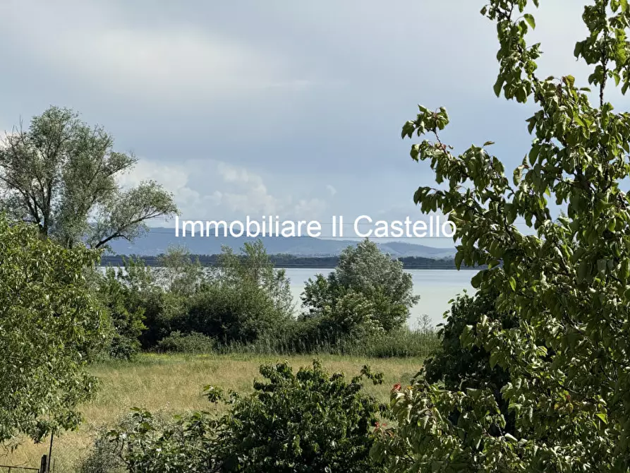 Immagine 2 di Casa indipendente in vendita  in Via Nuova a Tuoro Sul Trasimeno