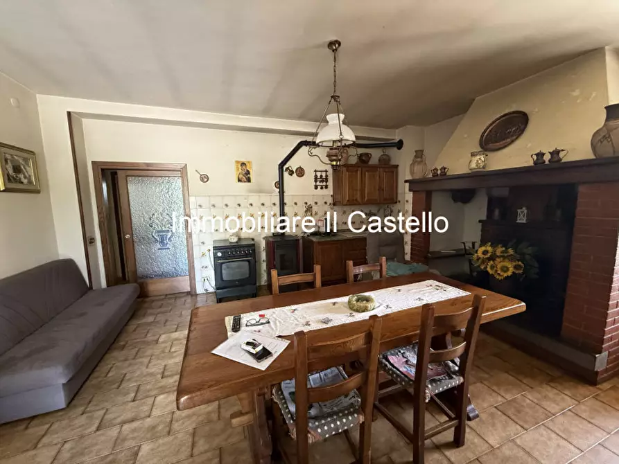 Immagine 4 di Casa indipendente in vendita  in Via Nuova a Tuoro Sul Trasimeno