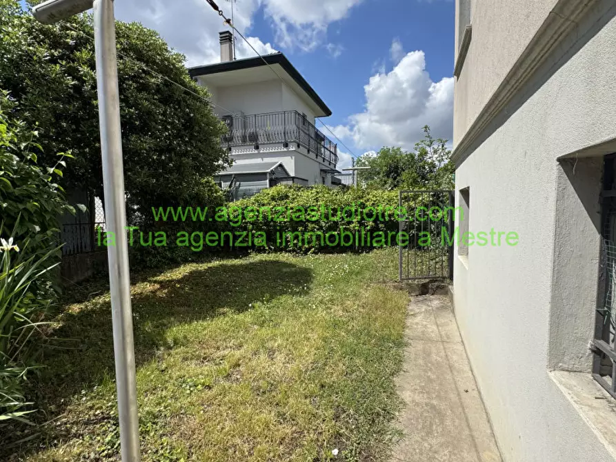 Immagine 4 di Casa bifamiliare in vendita  in Via Torre Belfredo 148 a Venezia