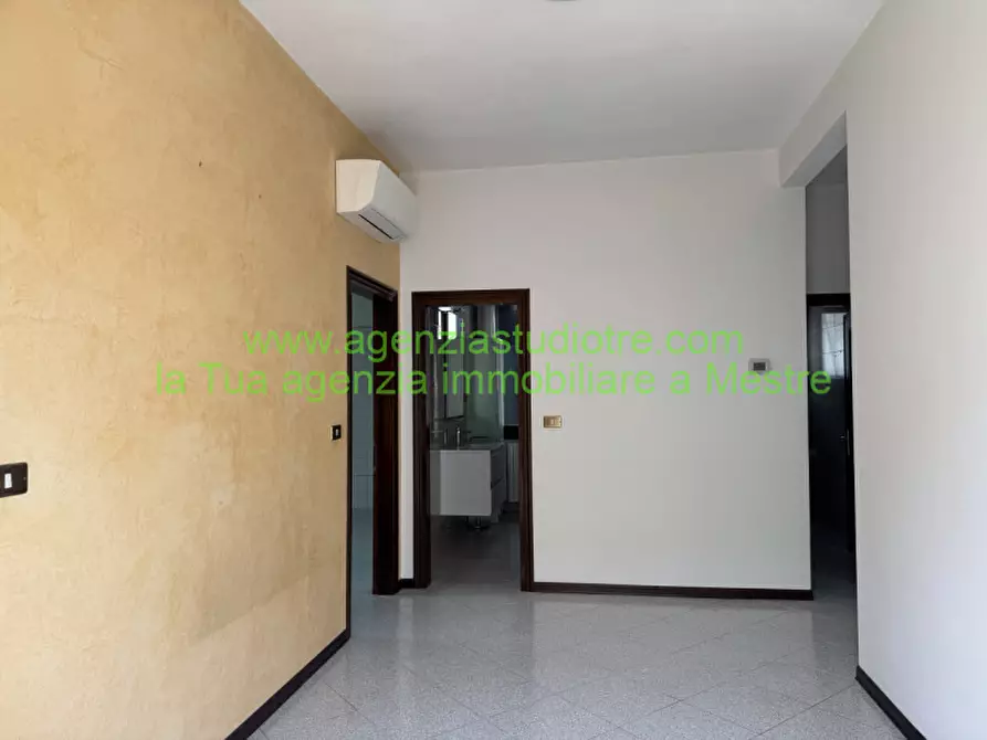 Immagine 5 di Casa bifamiliare in vendita  in Via Torre Belfredo 148 a Venezia