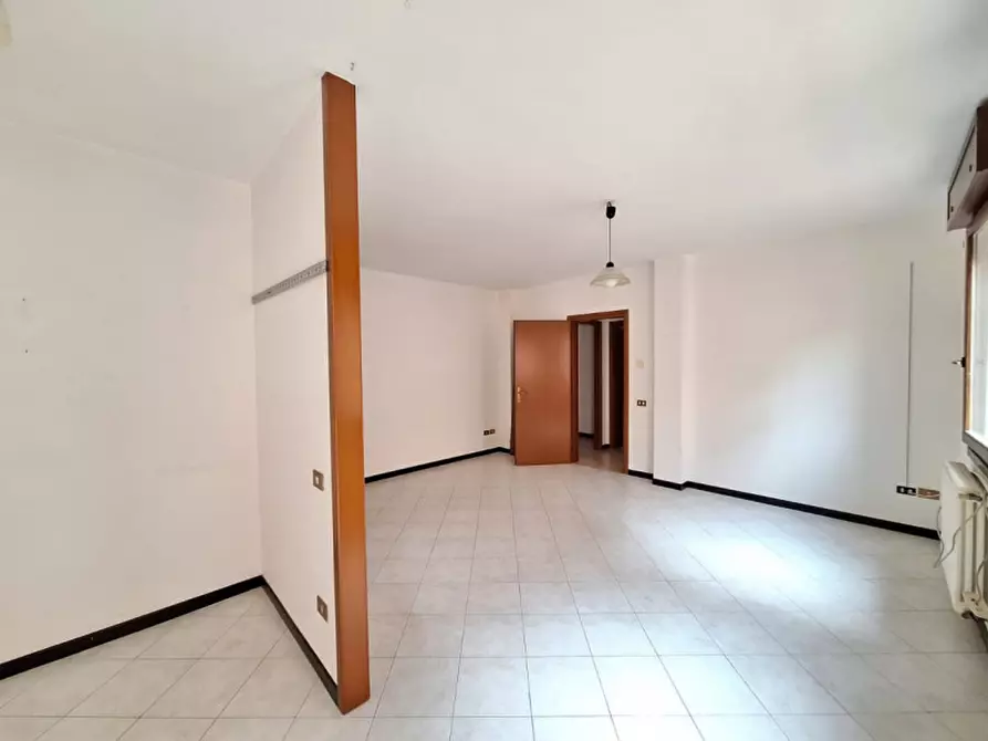 Immagine 6 di Appartamento in vendita  in VIA S. AGOSTINO a Rovigo