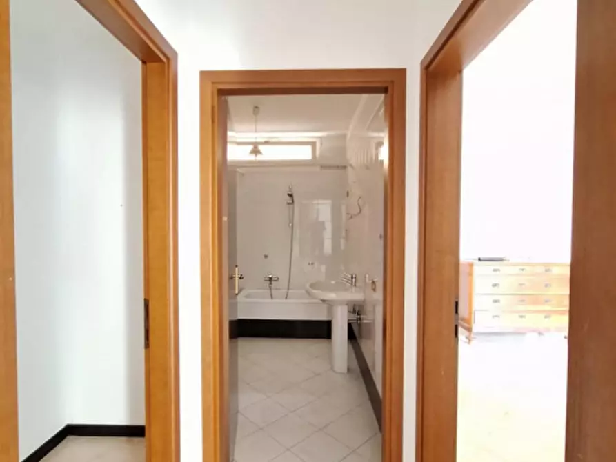 Immagine 7 di Appartamento in vendita  in VIA S. AGOSTINO a Rovigo