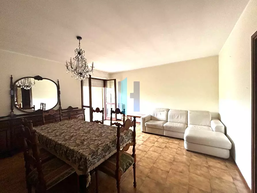 Immagine 9 di Appartamento in vendita  a Botticino