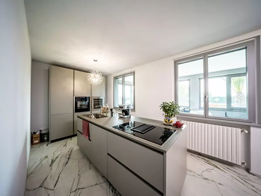 Immagine 13 di Villa in vendita  in Vigatto a Parma