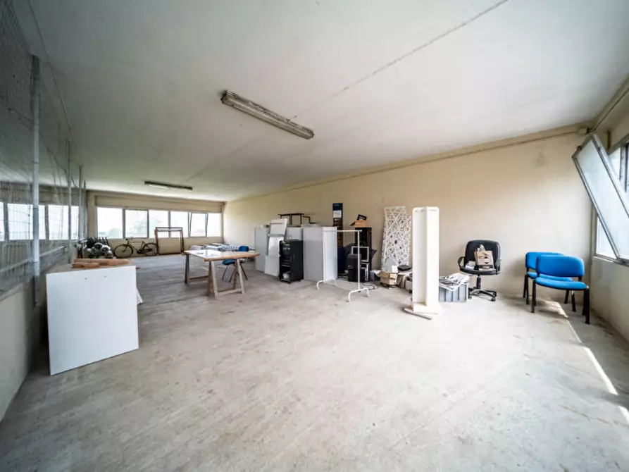 Immagine 47 di Villa in vendita  in Vigatto a Parma