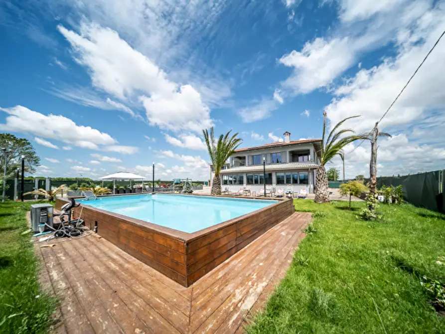 Immagine 54 di Villa in vendita  in Vigatto a Parma