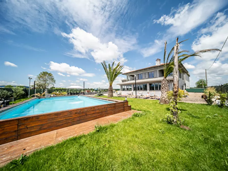 Immagine 55 di Villa in vendita  in Vigatto a Parma