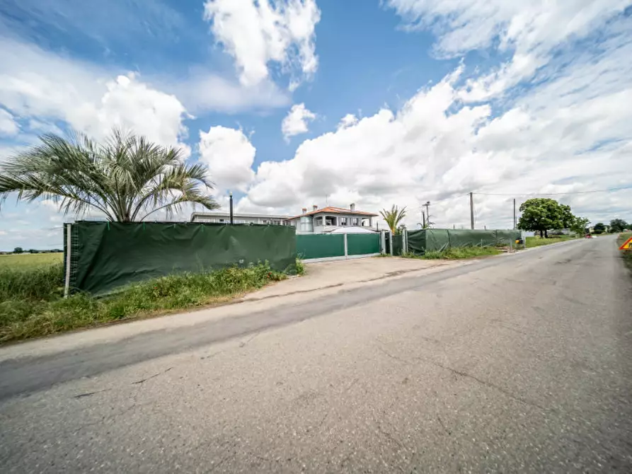 Immagine 56 di Villa in vendita  in Vigatto a Parma