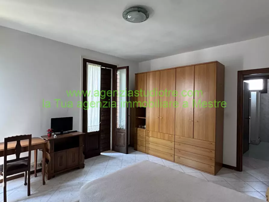 Immagine 6 di Casa bifamiliare in vendita  in via torre belfredo 148 a Venezia