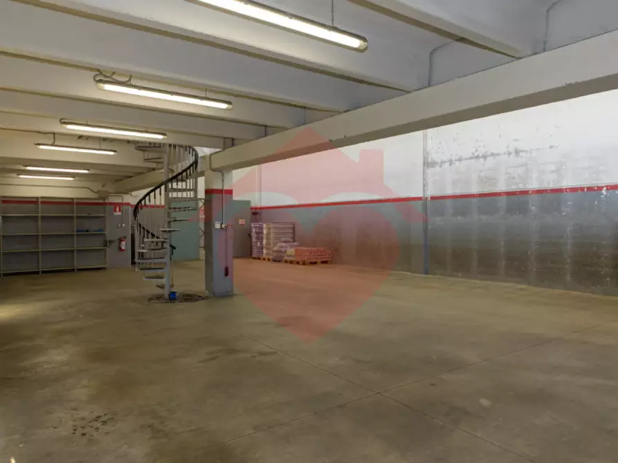 Immagine 10 di Capannone industriale in vendita  in Via Europa 360 a Cassano D'adda