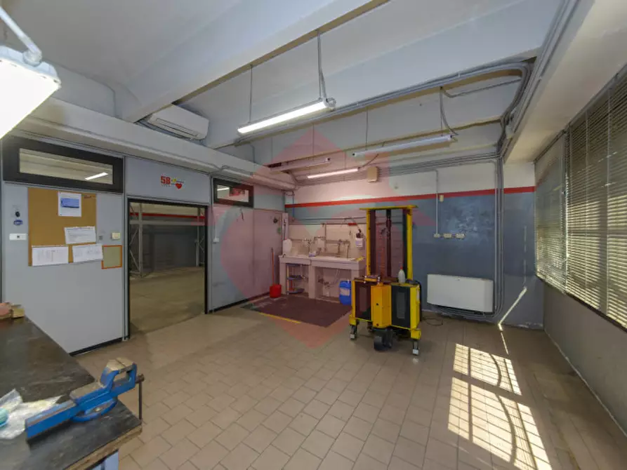 Immagine 13 di Capannone industriale in vendita  in Via Europa 360 a Cassano D'adda