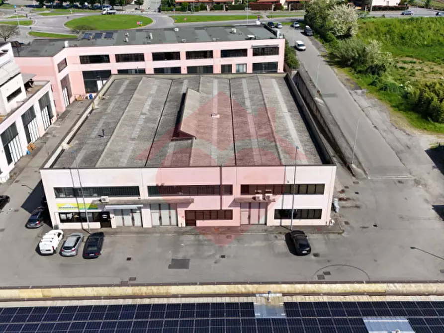 Immagine 33 di Capannone industriale in vendita  in Via Europa 360 a Cassano D'adda