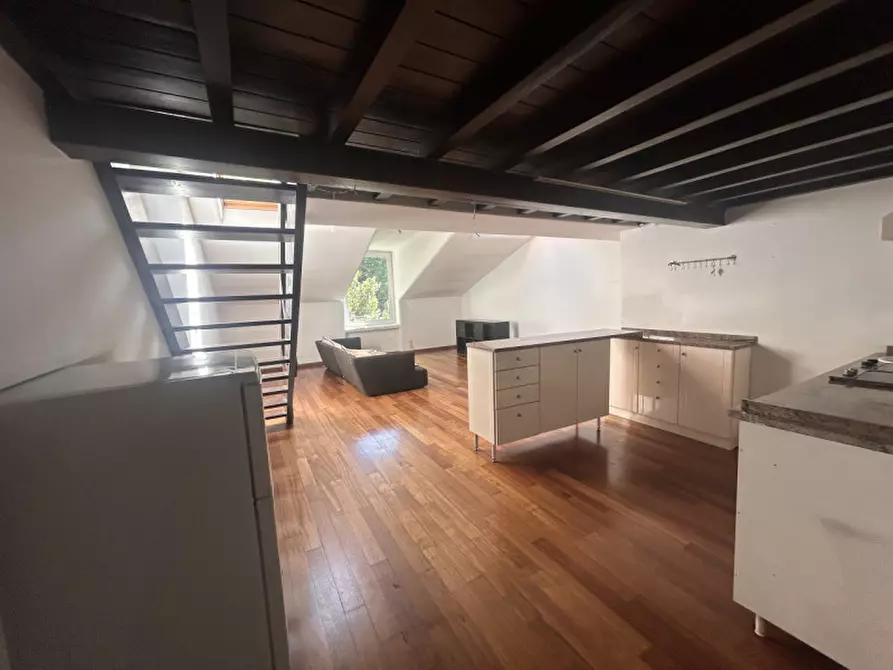 Immagine 1 di Appartamento in vendita  in Via dei Savonarola a Padova