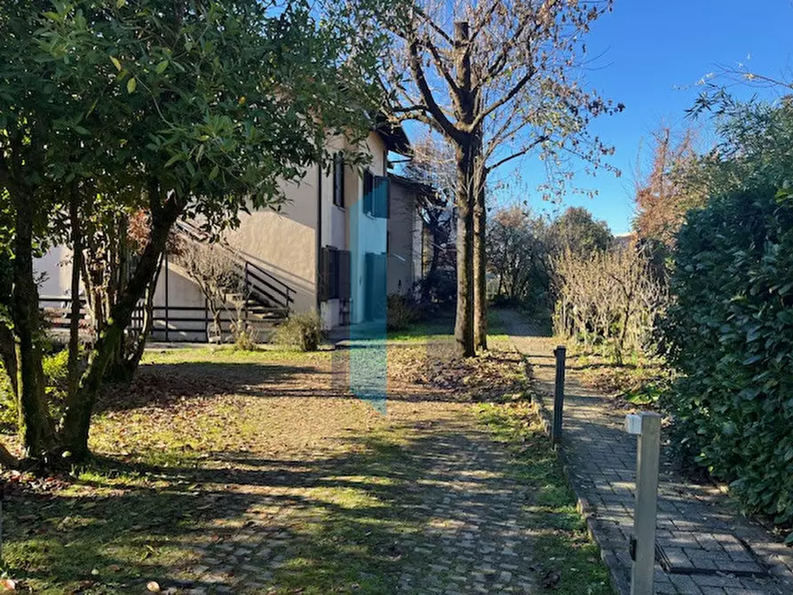 Immagine 2 di Appartamento in vendita  in Via delle Carpiane a Mozzo