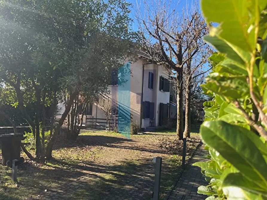 Immagine 5 di Appartamento in vendita  in Via delle Carpiane a Mozzo