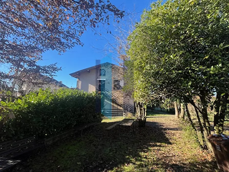Immagine 6 di Appartamento in vendita  in Via delle Carpiane a Mozzo