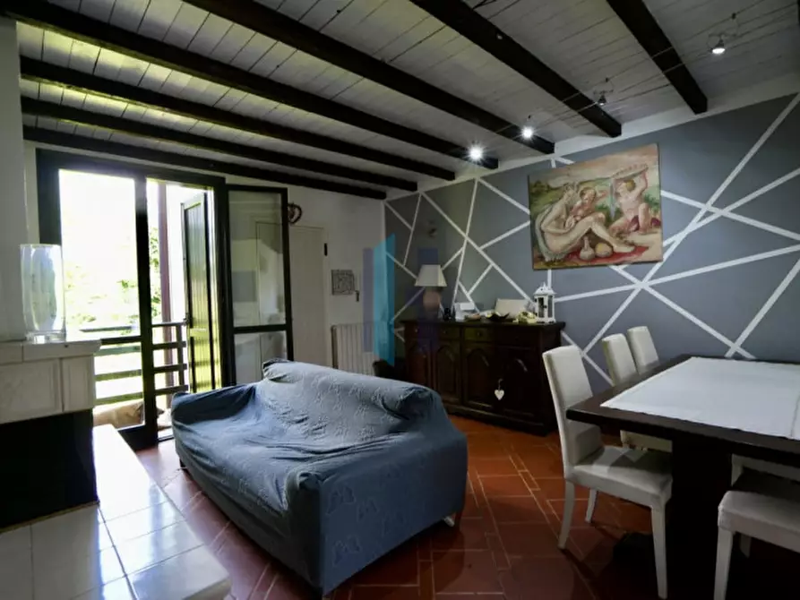 Immagine 11 di Appartamento in vendita  in Via delle Carpiane a Mozzo