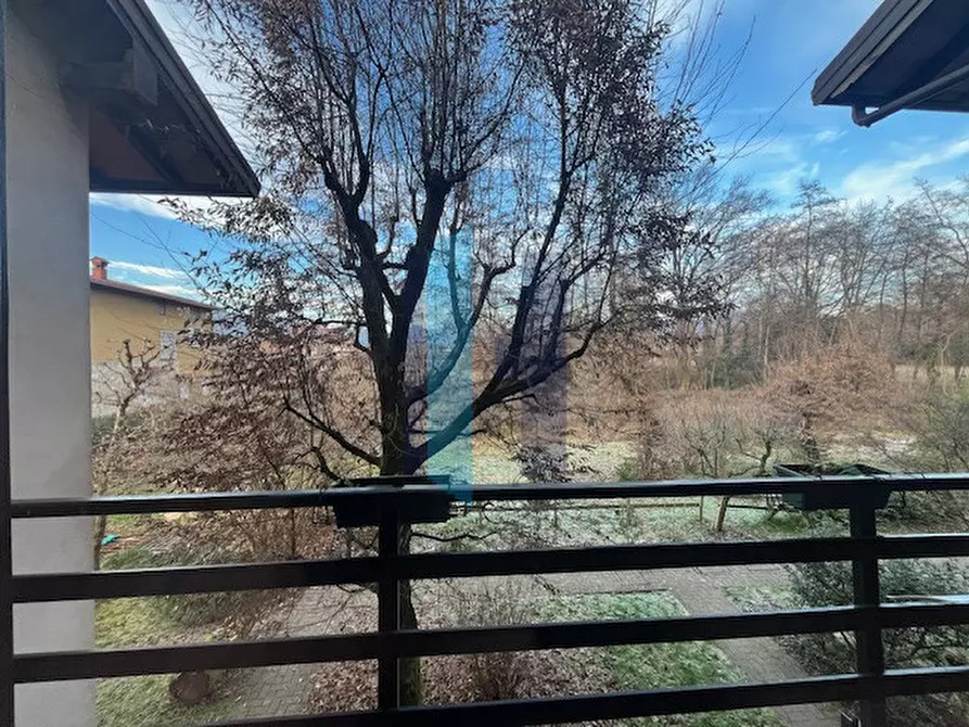 Immagine 20 di Appartamento in vendita  in Via delle Carpiane a Mozzo