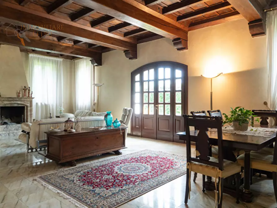 Immagine 9 di Villa in vendita  in Via Verga a San Giorgio Di Mantova