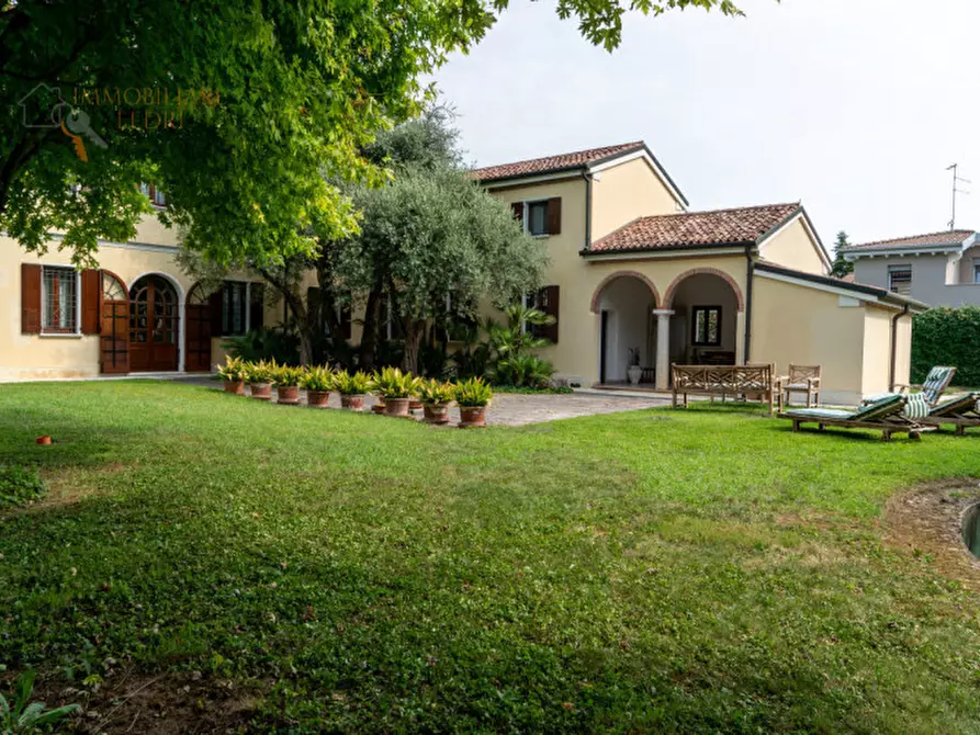 Immagine 27 di Villa in vendita  in Via Verga a San Giorgio Di Mantova