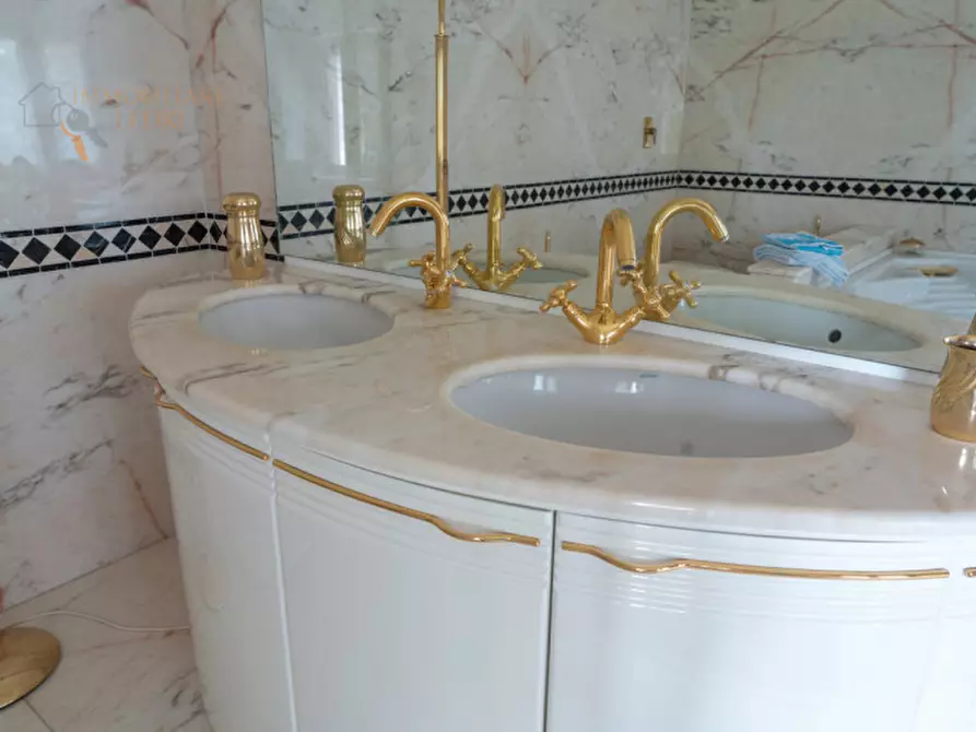 Immagine 40 di Villa in vendita  in Via Verga a San Giorgio Di Mantova