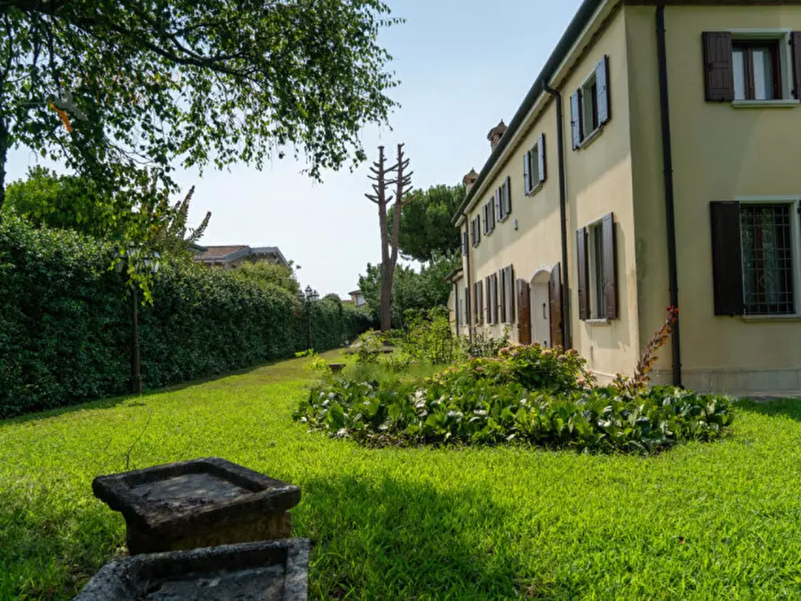 Immagine 61 di Villa in vendita  in Via Verga a San Giorgio Di Mantova