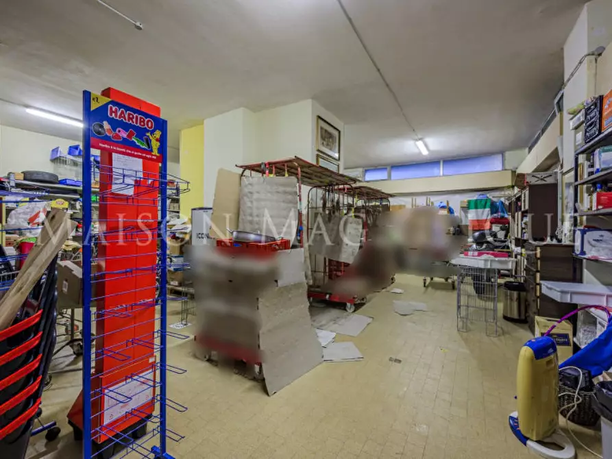 Immagine 3 di Negozio in vendita  in Viale Mar Adriatico 27 a Comacchio