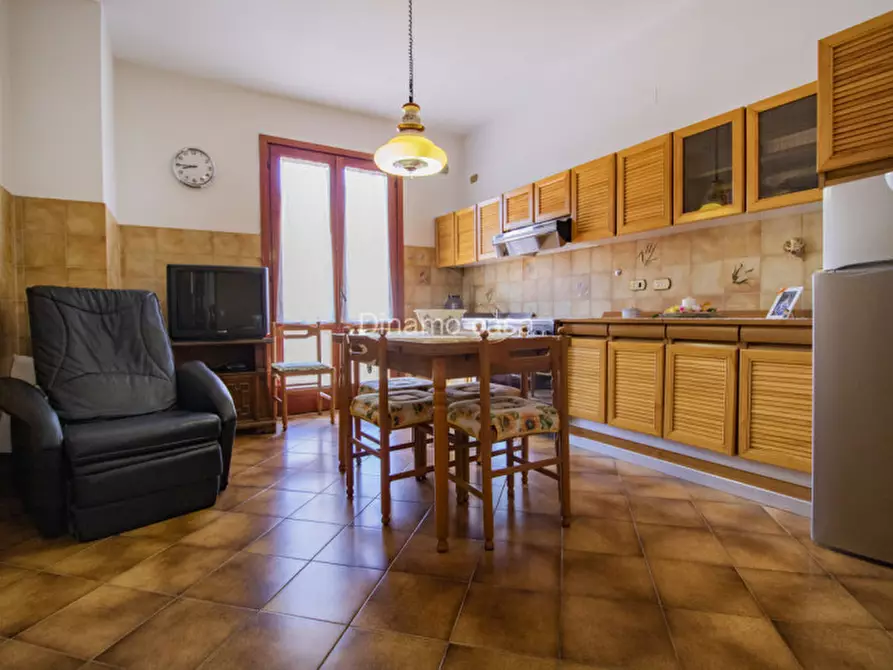 Immagine 6 di Casa bifamiliare in vendita  in montale a Montale