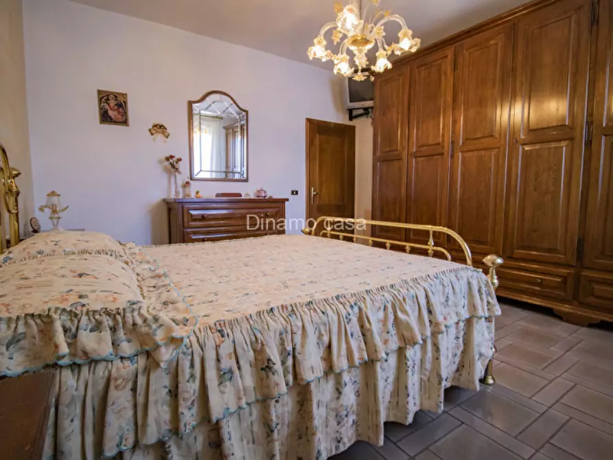 Immagine 8 di Casa bifamiliare in vendita  in montale a Montale