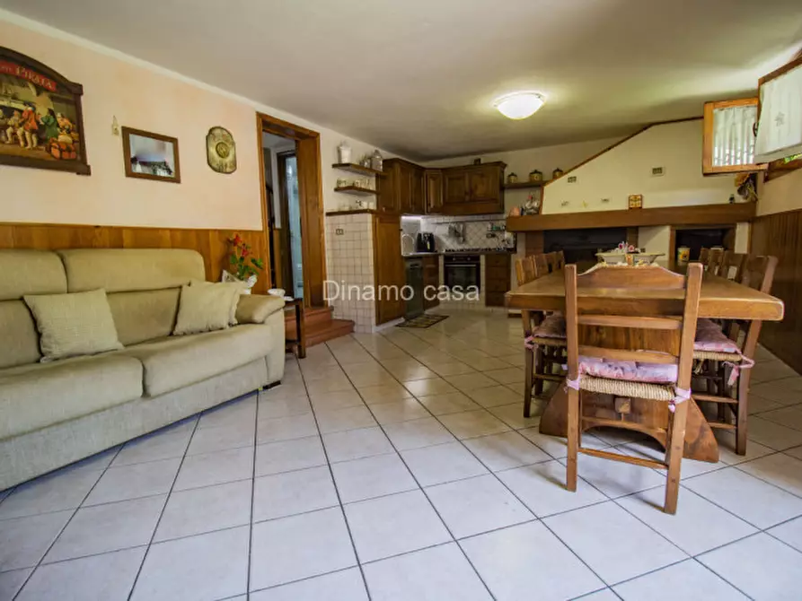 Immagine 29 di Casa bifamiliare in vendita  in montale a Montale